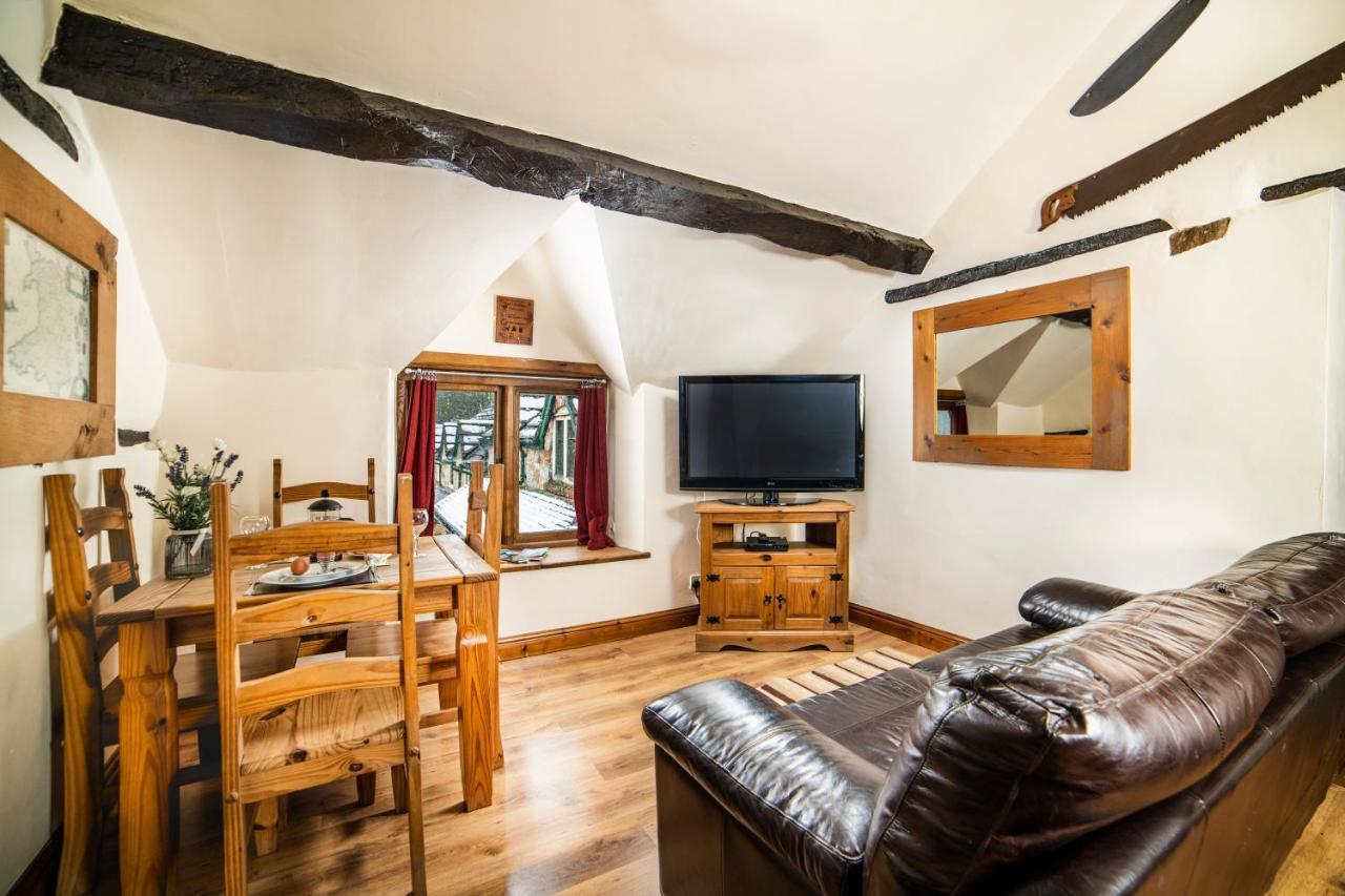 Nant Ucha Farm Vila Acrefair Exterior foto