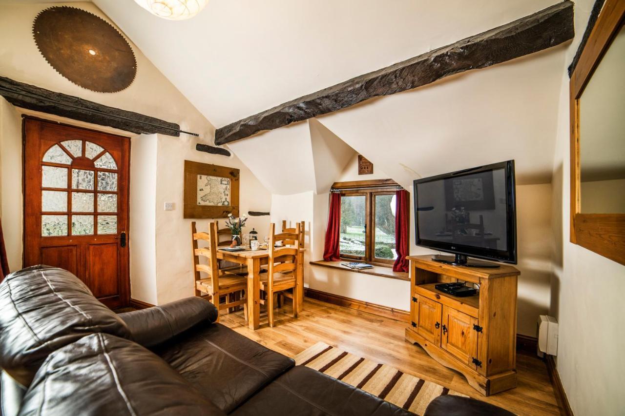 Nant Ucha Farm Vila Acrefair Exterior foto